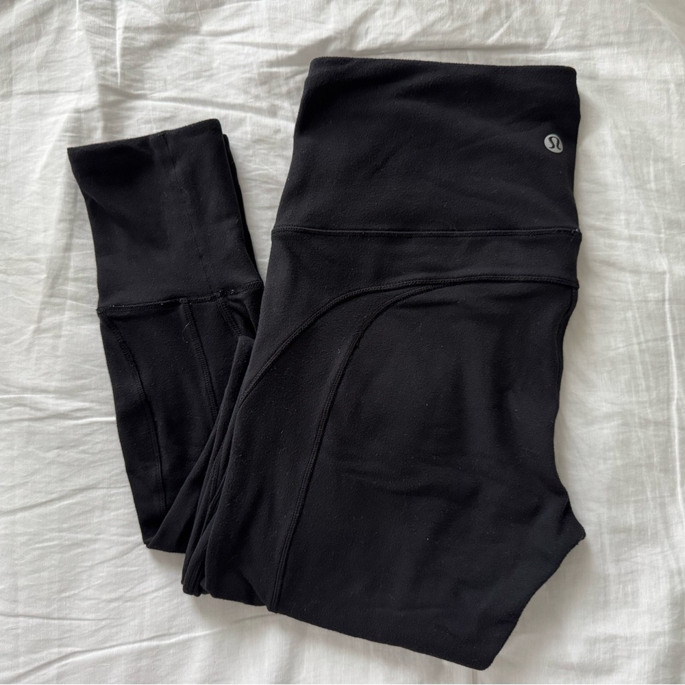 Black Lululemon leggings